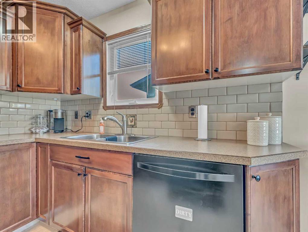 23 Ross Haven Avenue Se, Medicine Hat, Alberta  T1B 2R2 - Photo 14 - A2281161