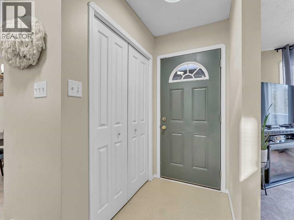 23 Ross Haven Avenue Se, Medicine Hat, Alberta  T1B 2R2 - Photo 5 - A2281161