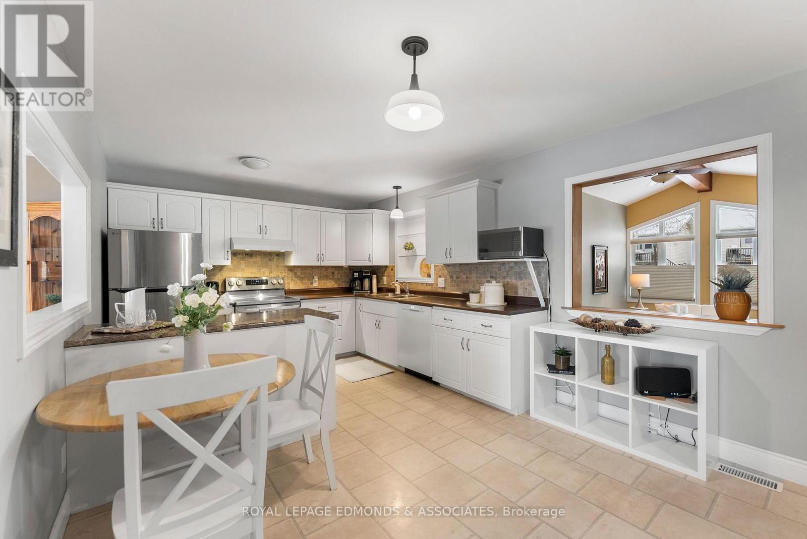 142 Springfield Crescent, Pembroke, Ontario  K8A 8J3 - Photo 10 - X12738818