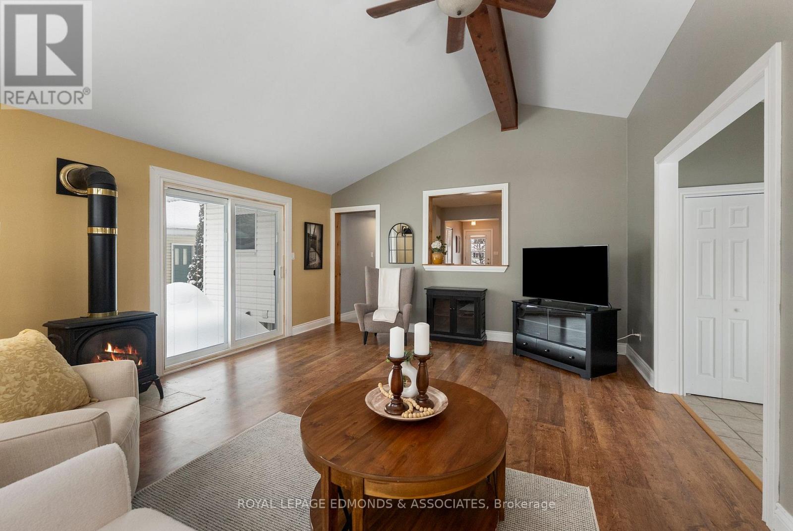 142 Springfield Crescent, Pembroke, Ontario  K8A 8J3 - Photo 8 - X12738818