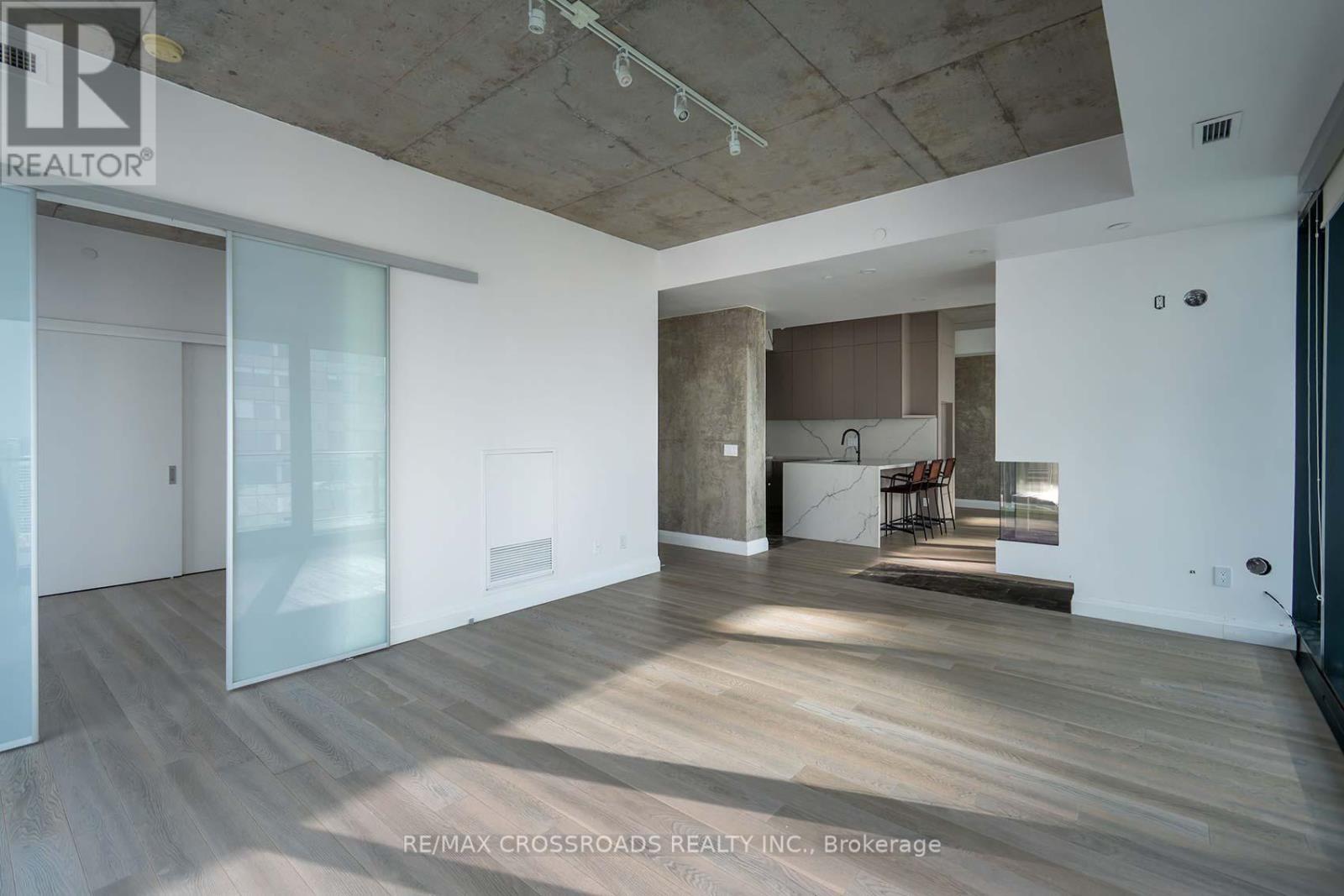 4401 - 224 King Street W, Toronto, Ontario  M5V 1H8 - Photo 5 - C12738638