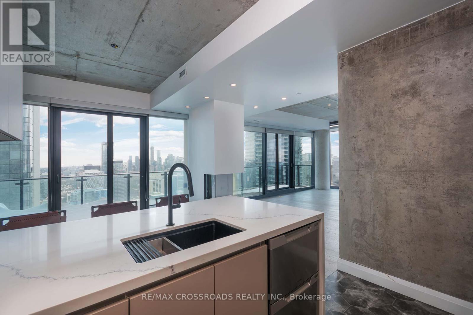 4401 - 224 King Street W, Toronto, Ontario  M5V 1H8 - Photo 8 - C12738638