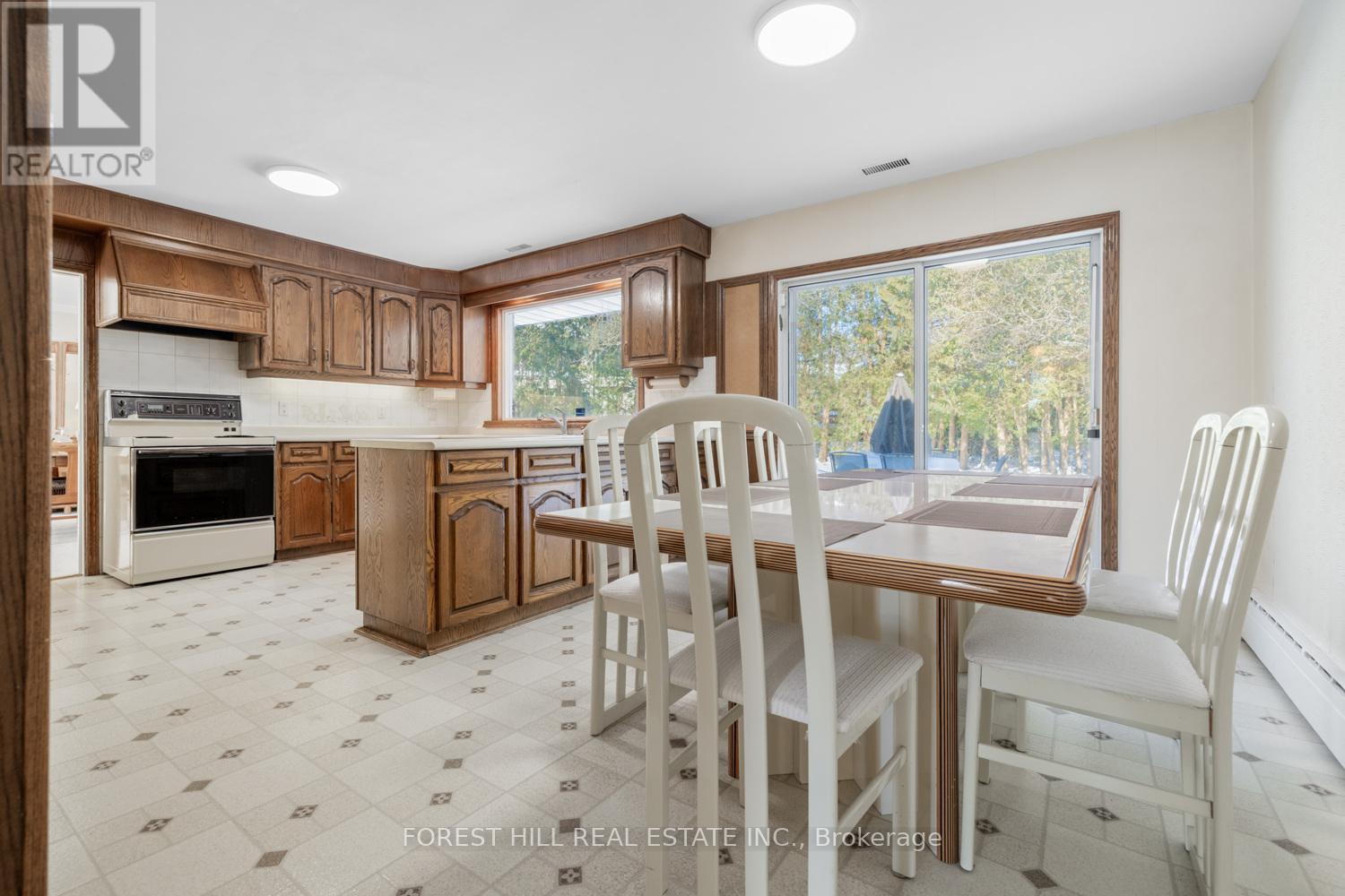 5 Bachelor Place, Toronto, Ontario  M2L 1W9 - Photo 12 - C12738680