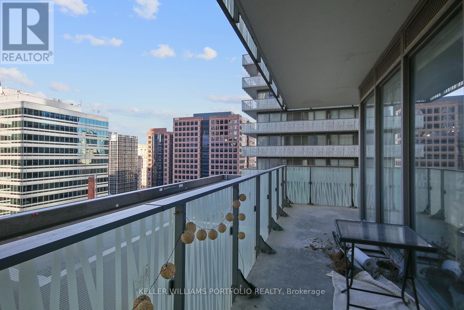 1409 - 42 Charles Street E, Toronto, Ontario  M4Y 0B7 - Photo 25 - C12738686