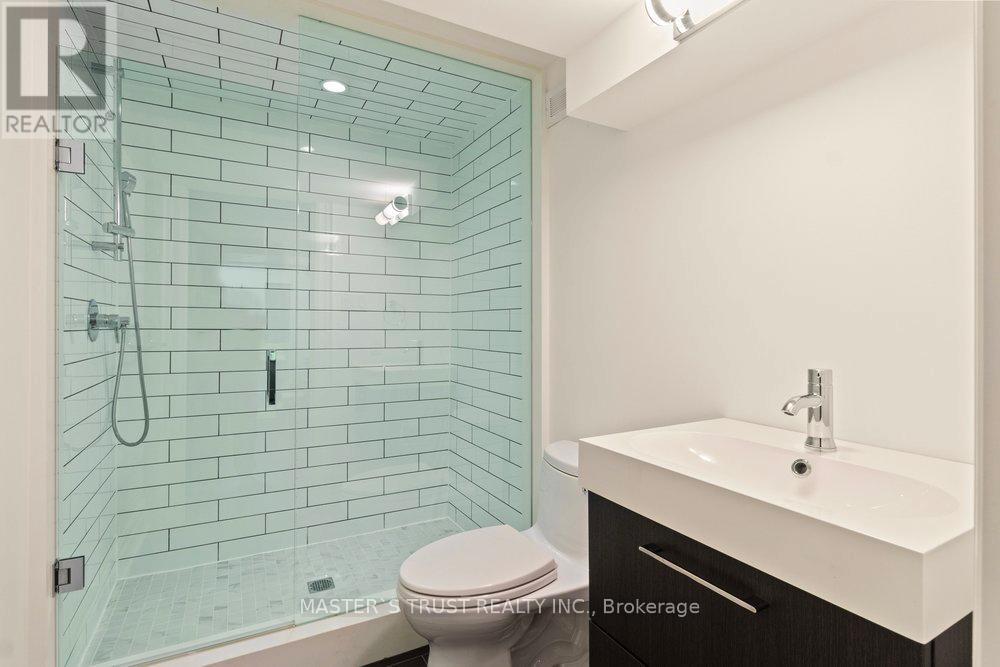 28 Forest Ridge Drive, Toronto, Ontario  M6B 1H3 - Photo 32 - C12738692