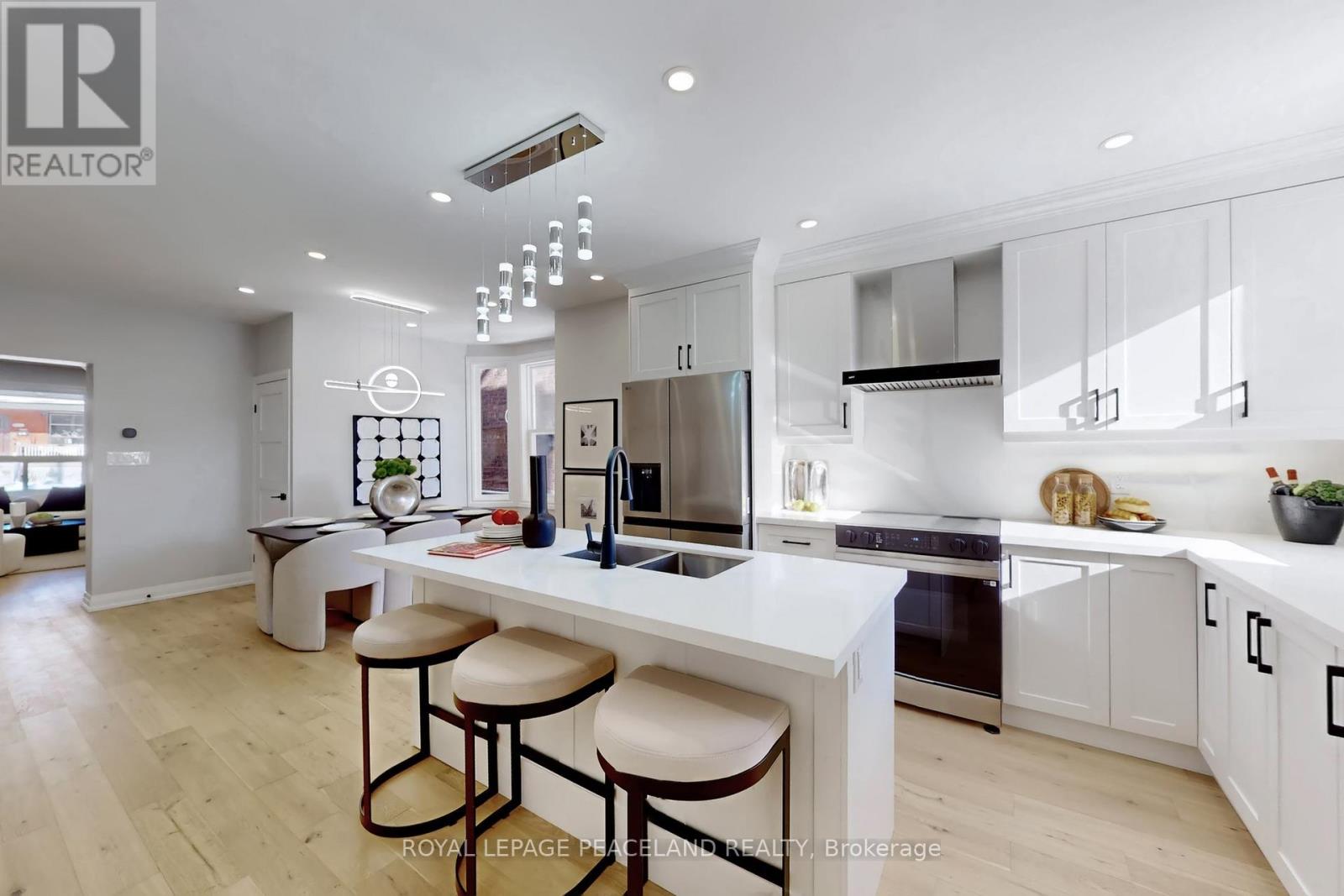 101 Marchmount Road, Toronto, Ontario  M6G 2B2 - Photo 11 - C12738726