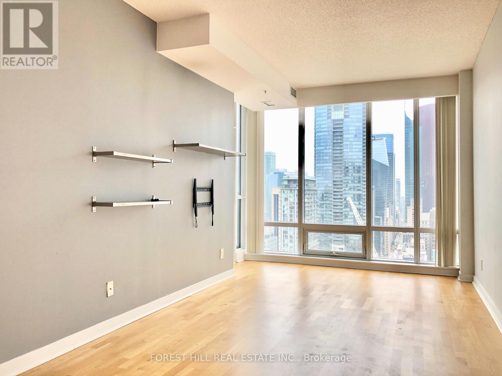 3405 - 295 Adelaide Street W, Toronto, Ontario  M5V 1P7 - Photo 2 - C12738768