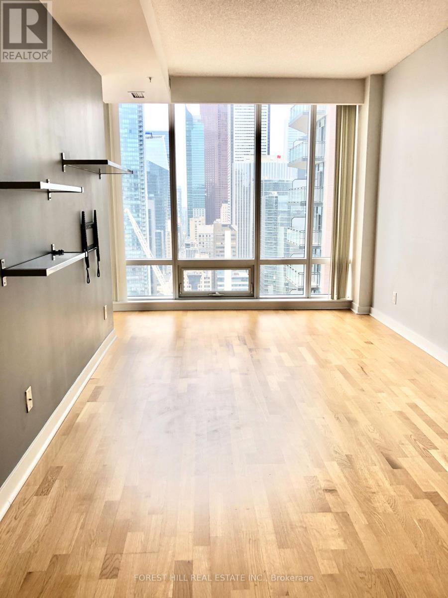 3405 - 295 Adelaide Street W, Toronto, Ontario  M5V 1P7 - Photo 3 - C12738768