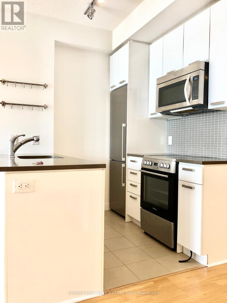 3405 - 295 Adelaide Street W, Toronto, Ontario  M5V 1P7 - Photo 6 - C12738768