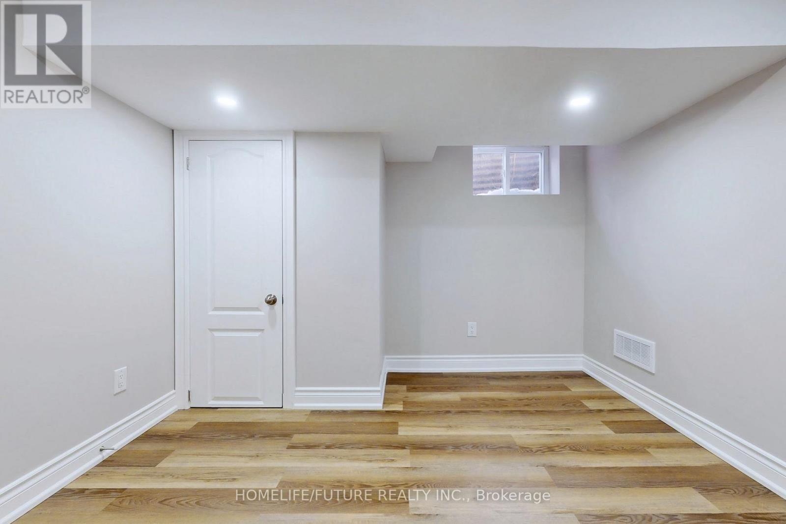 72 Treverton Drive, Toronto, Ontario  M1K 3S7 - Photo 18 - E12738350