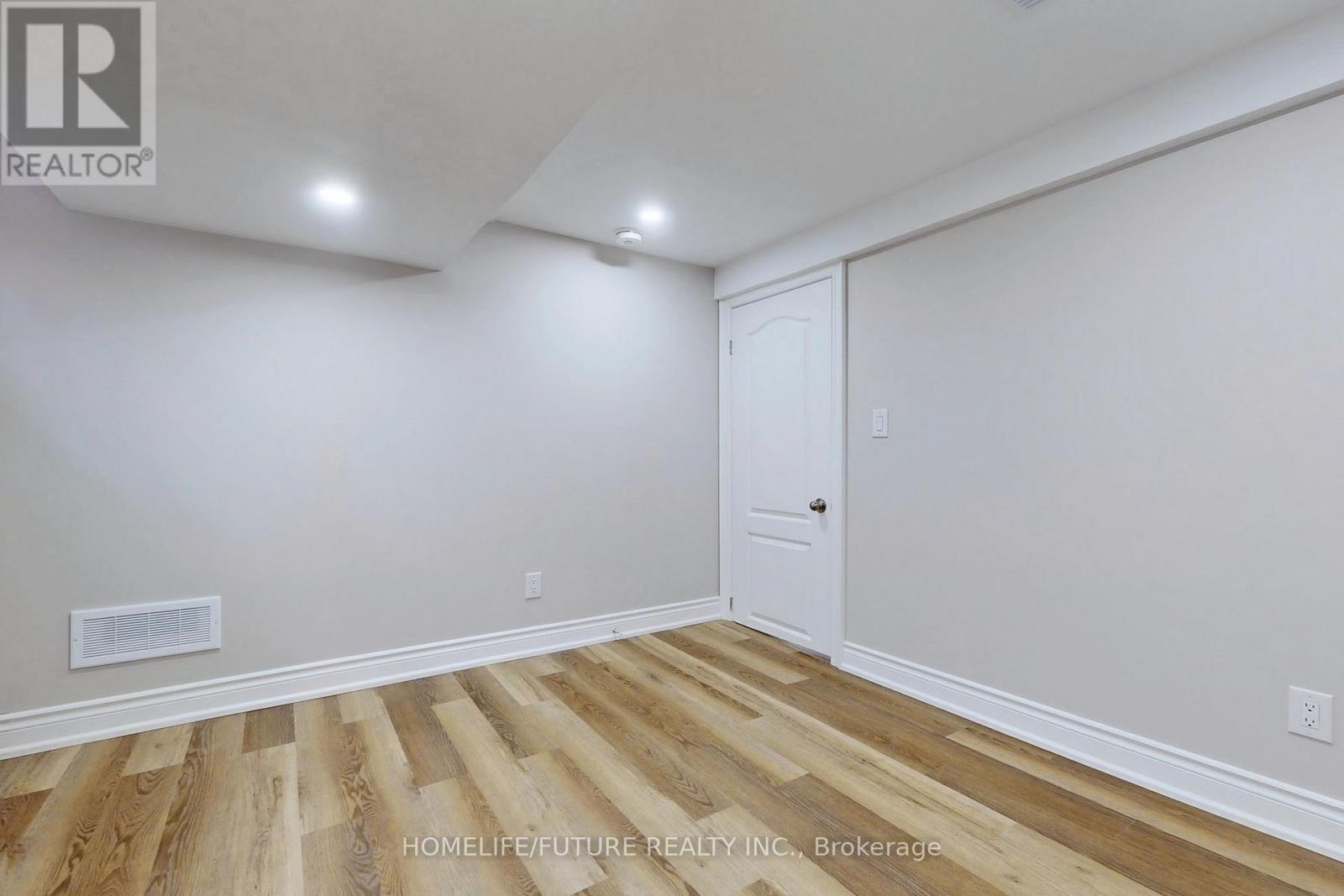 72 Treverton Drive, Toronto, Ontario  M1K 3S7 - Photo 19 - E12738350