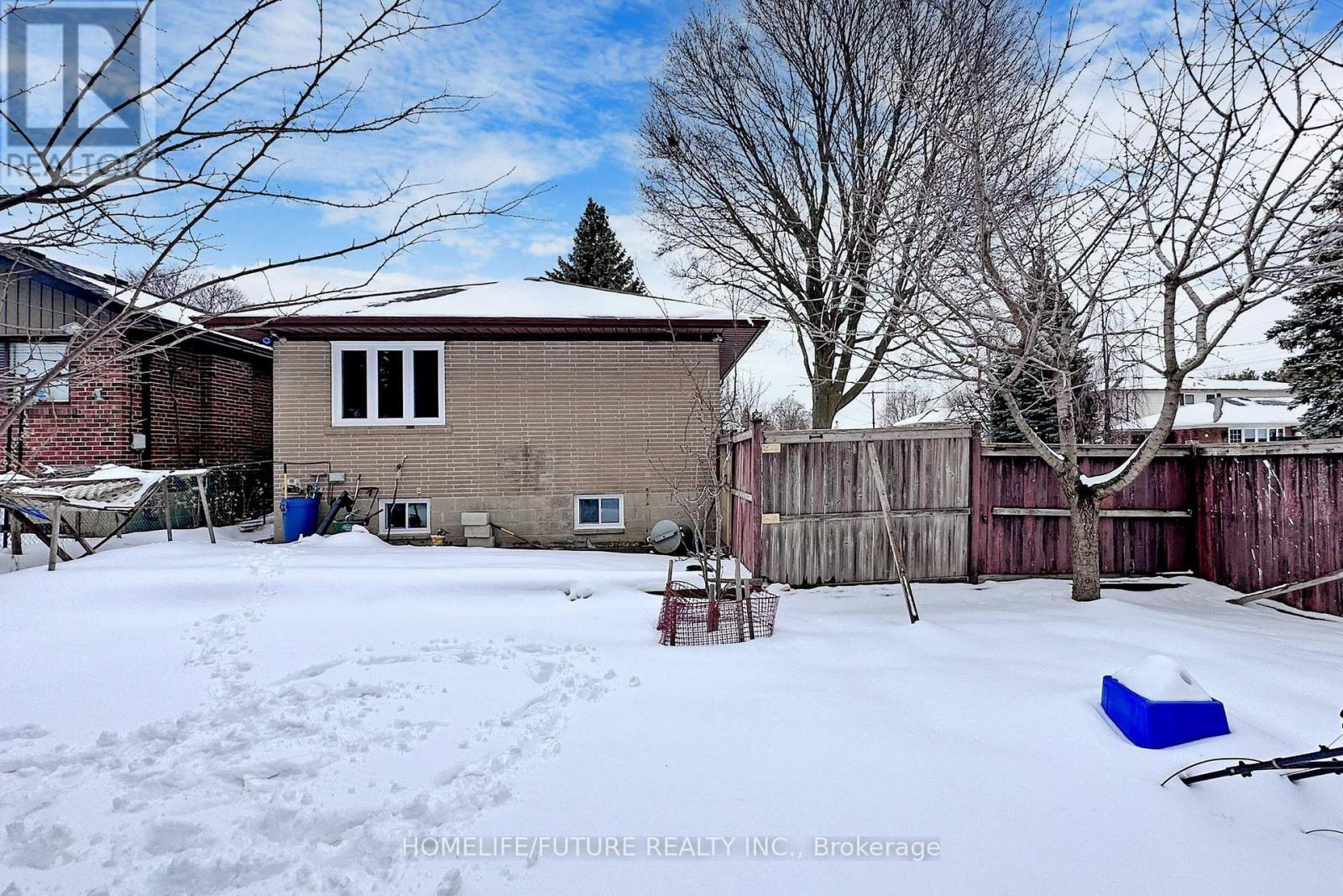 72 Treverton Drive, Toronto, Ontario  M1K 3S7 - Photo 26 - E12738350