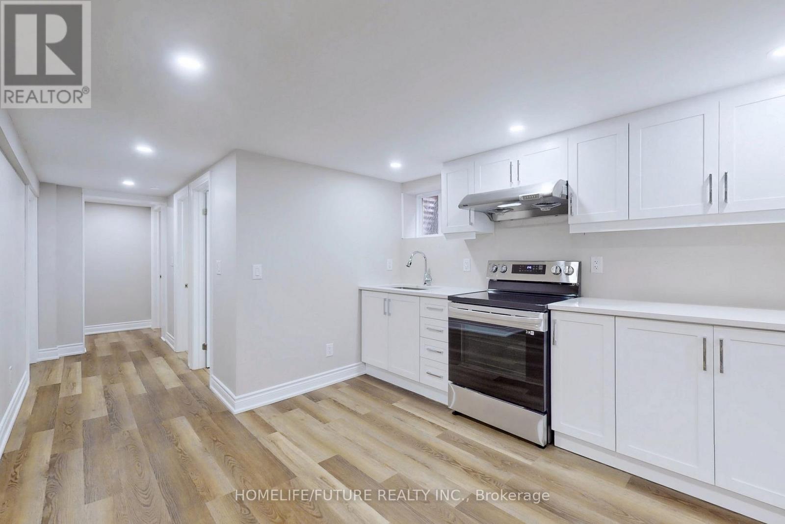 72 Treverton Drive, Toronto, Ontario  M1K 3S7 - Photo 8 - E12738350