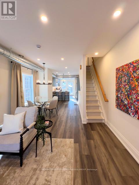 633 Milverton Boulevard, Toronto, Ontario  M4C 1X8 - Photo 13 - E12738626