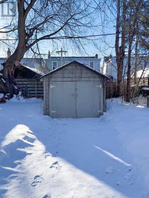 633 Milverton Boulevard, Toronto, Ontario  M4C 1X8 - Photo 27 - E12738626