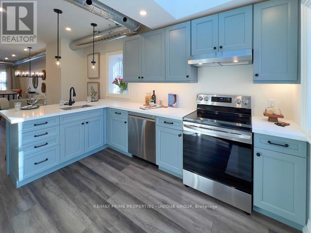 633 Milverton Boulevard, Toronto, Ontario  M4C 1X8 - Photo 6 - E12738626