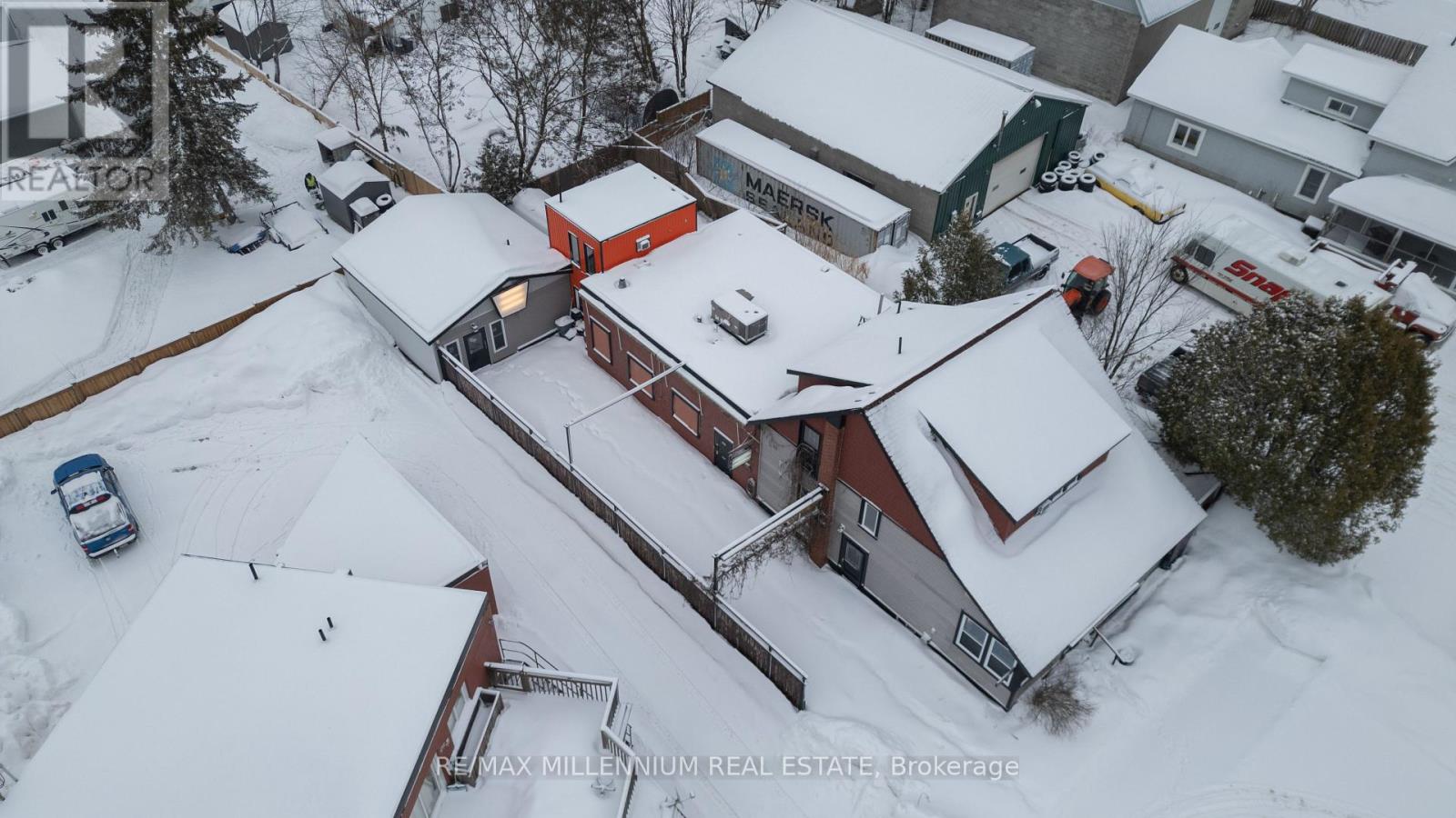 830 Muskoka Road S, Gravenhurst, Ontario  P1P 1K3 - Photo 12 - X12734918