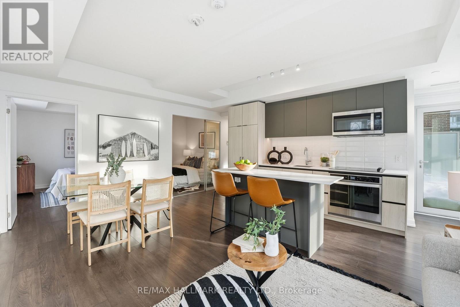 327 - 150 LOGAN AVENUE, Toronto, Ontario