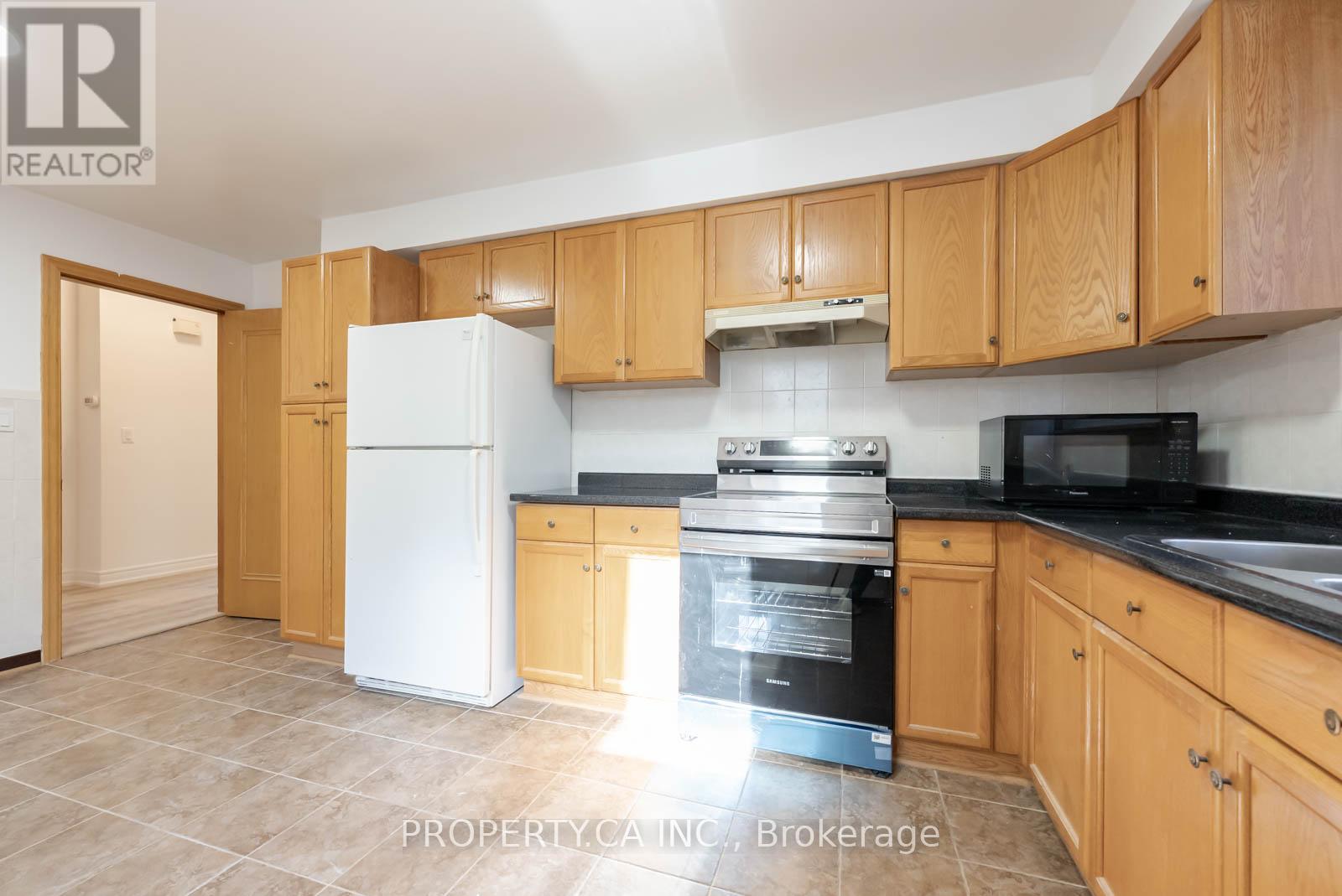 Main - 15 Riant Street, Toronto, Ontario  M1M 3S8 - Photo 10 - E12738732