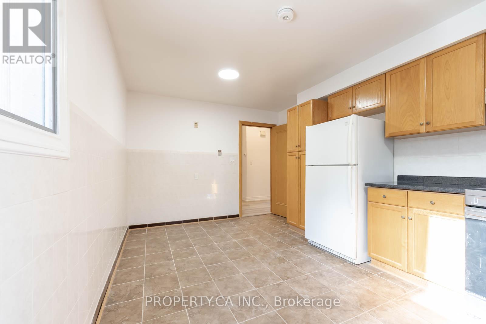 Main - 15 Riant Street, Toronto, Ontario  M1M 3S8 - Photo 11 - E12738732