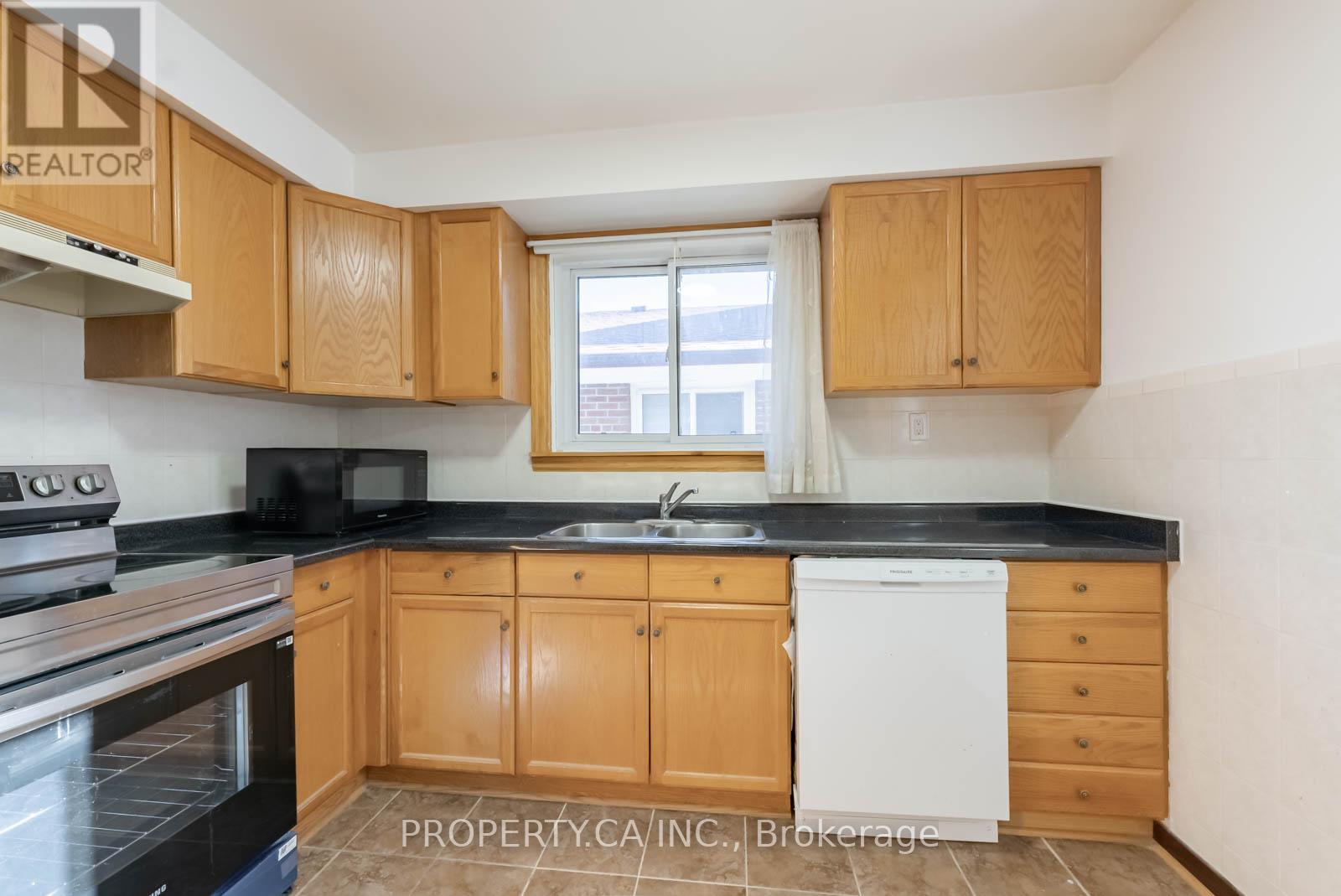 Main - 15 Riant Street, Toronto, Ontario  M1M 3S8 - Photo 13 - E12738732