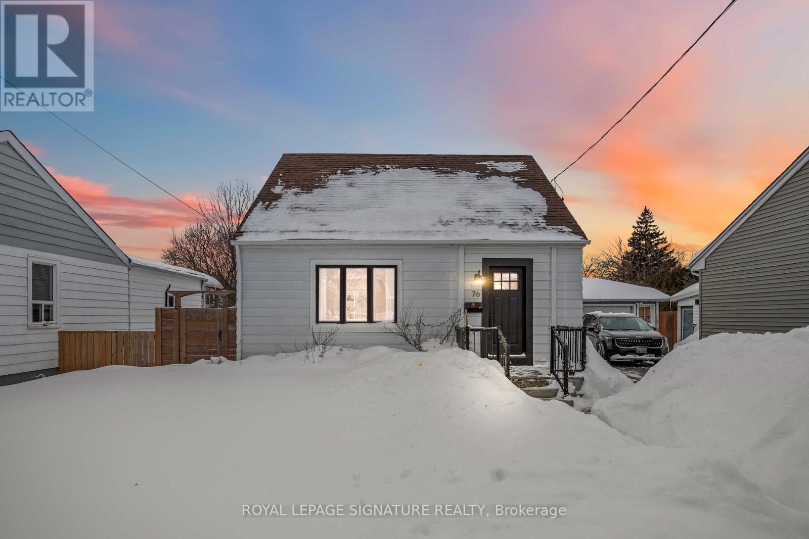 76 SQUIRES AVENUE, Toronto, Ontario