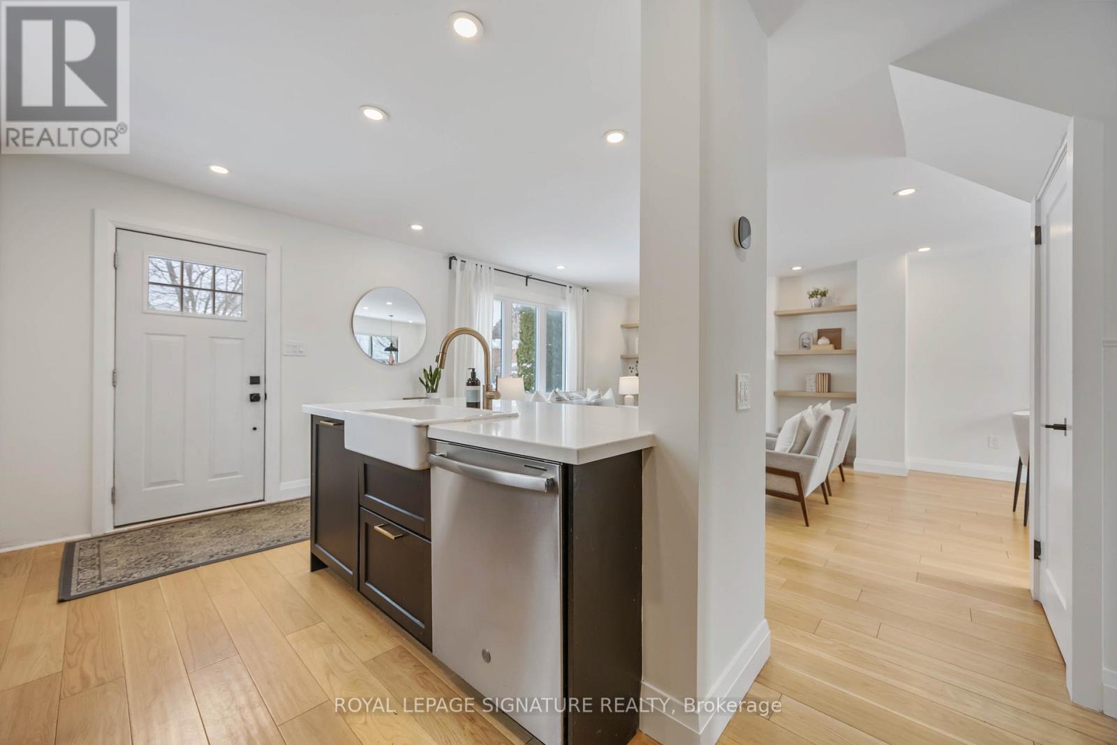 76 Squires Avenue, Toronto, Ontario  M4B 2R5 - Photo 10 - E12738800