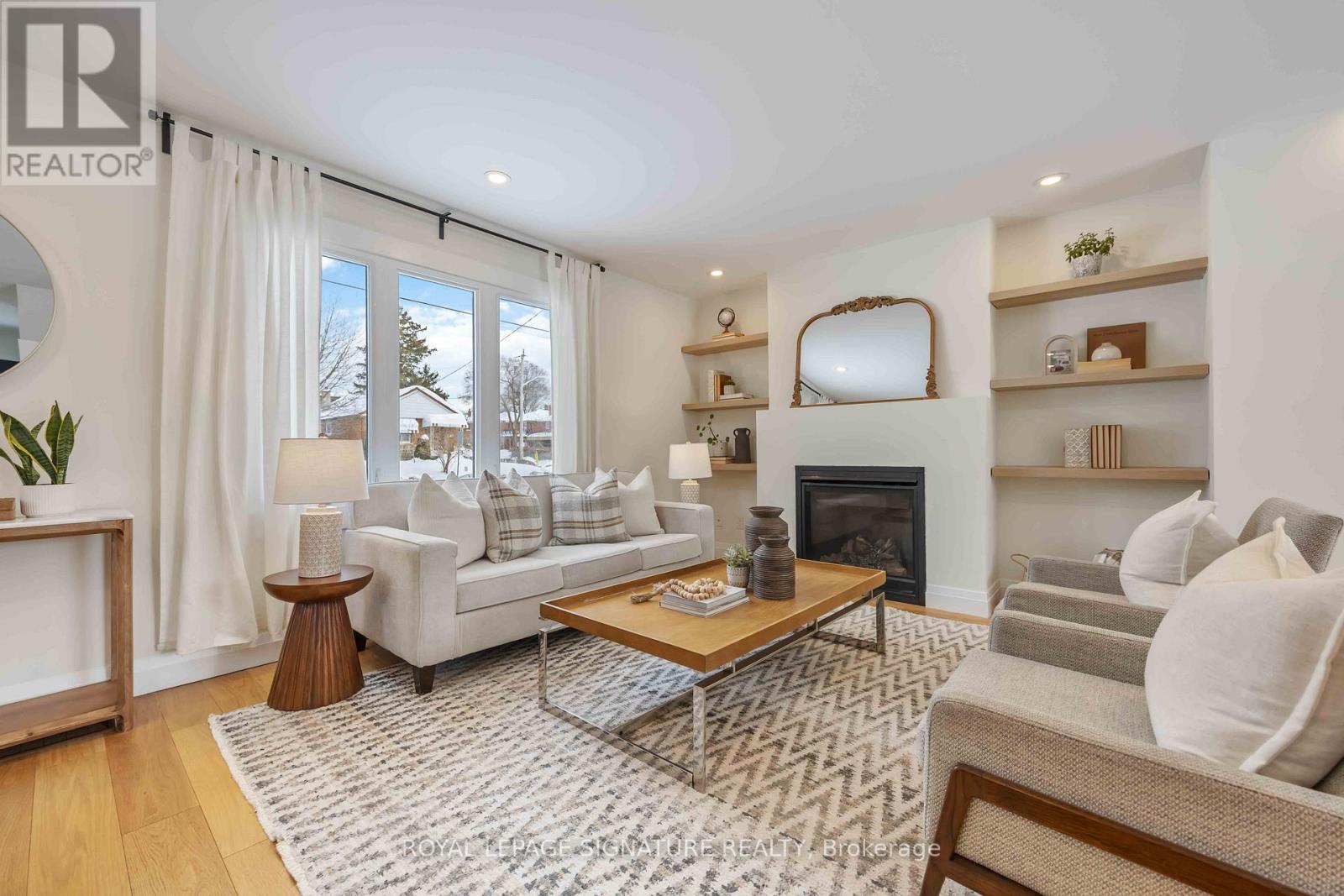 76 Squires Avenue, Toronto, Ontario  M4B 2R5 - Photo 2 - E12738800