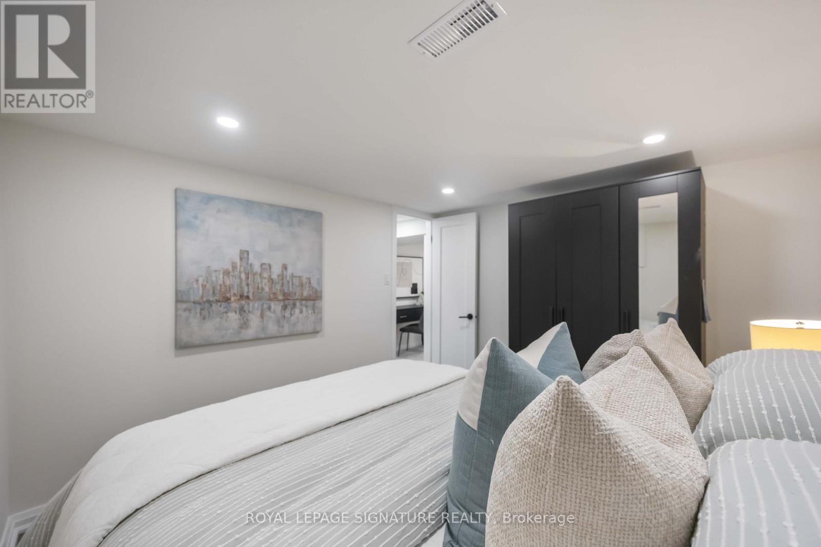 76 Squires Avenue, Toronto, Ontario  M4B 2R5 - Photo 35 - E12738800