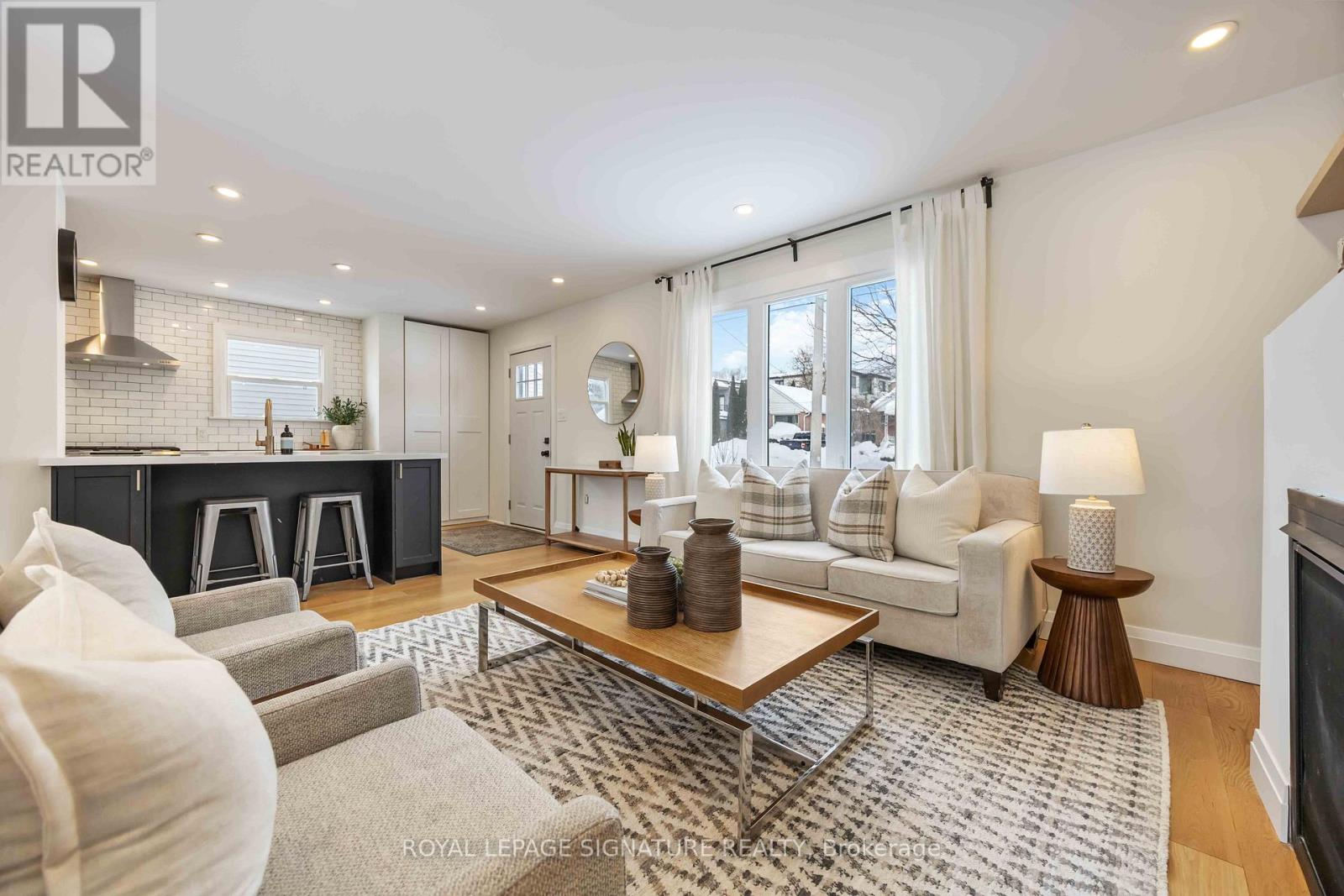 76 Squires Avenue, Toronto, Ontario  M4B 2R5 - Photo 5 - E12738800