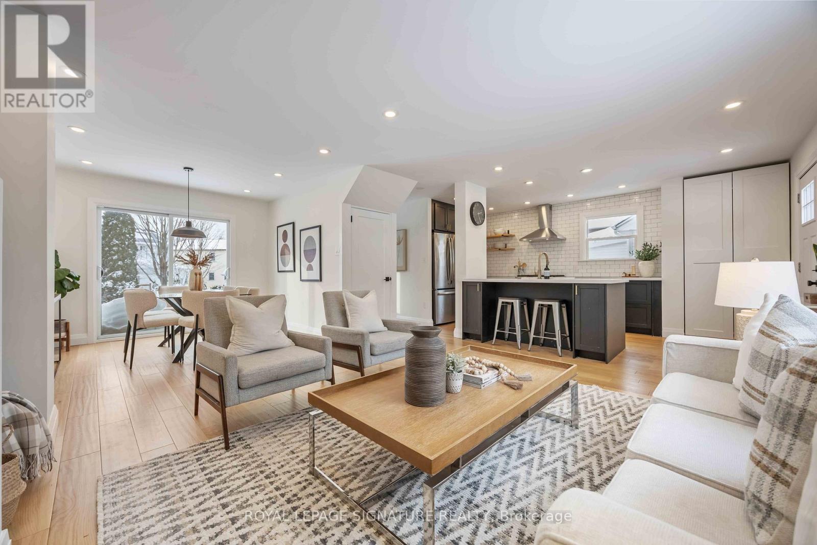 76 Squires Avenue, Toronto, Ontario  M4B 2R5 - Photo 6 - E12738800