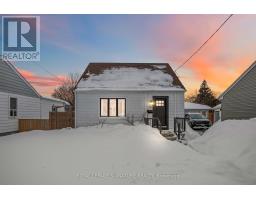 76 SQUIRES AVENUE, Toronto, Ontario