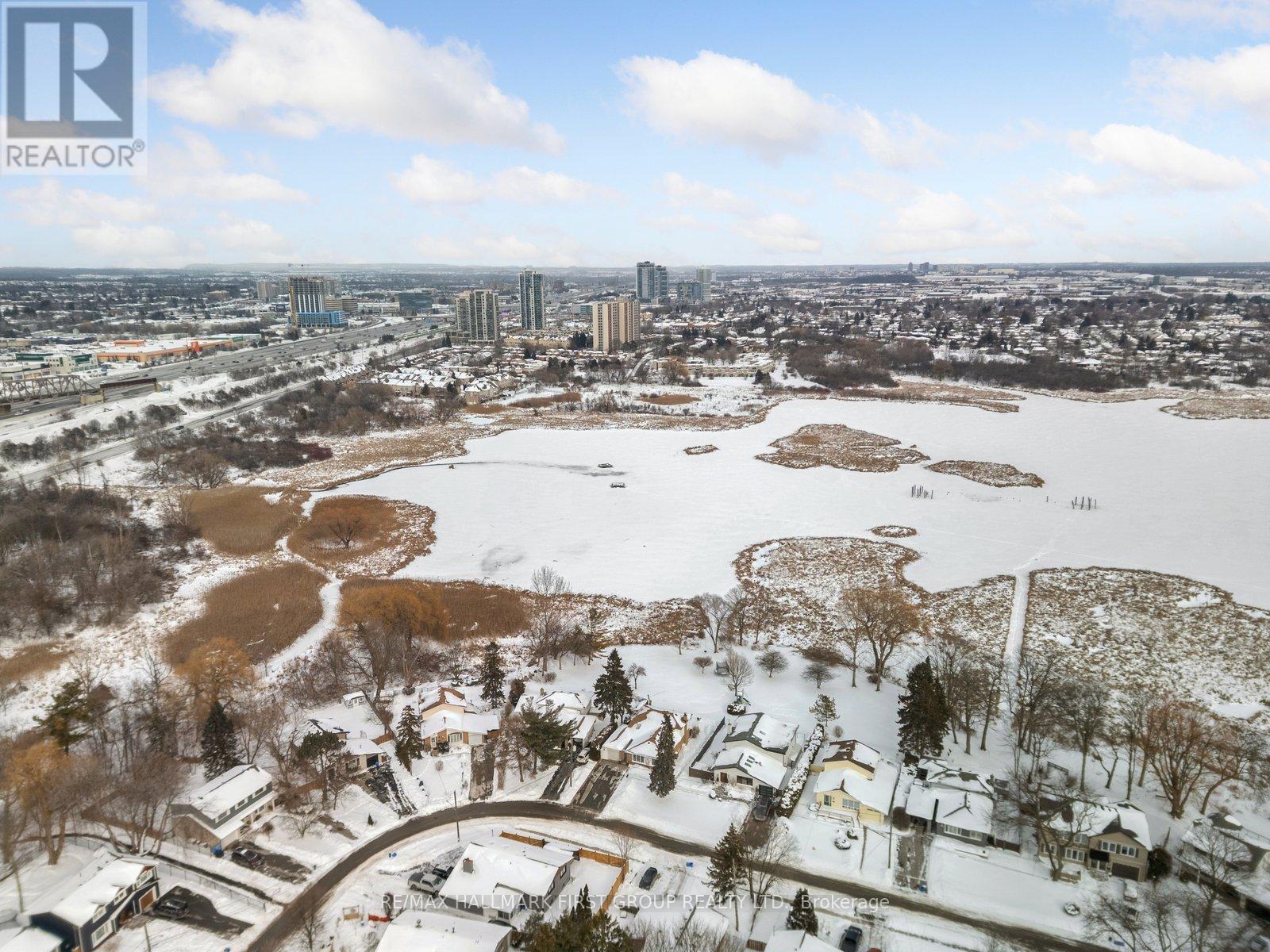 957 Timmins Gardens, Pickering, Ontario  L1W 2L3 - Photo 33 - E12738842