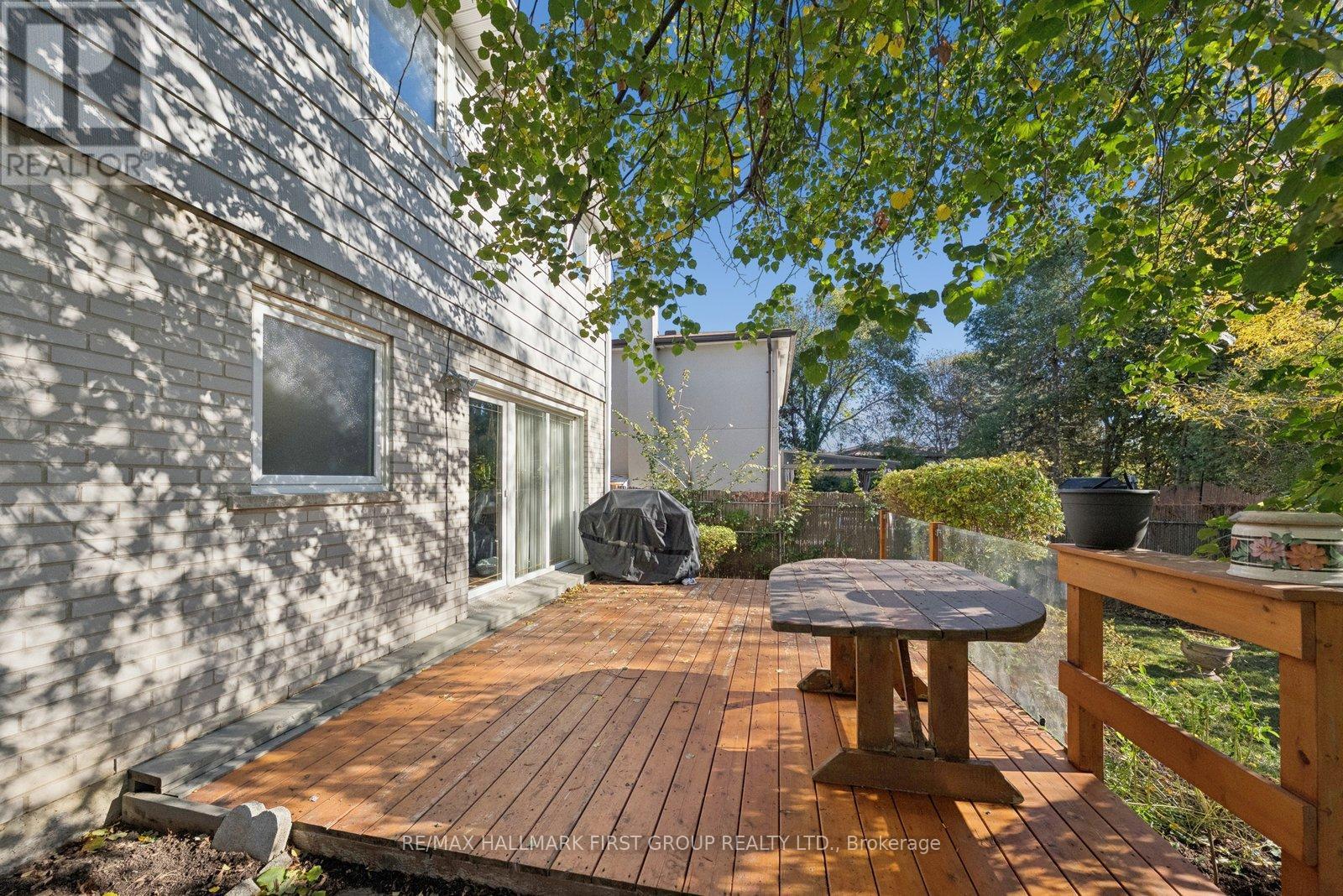 957 Timmins Gardens, Pickering, Ontario  L1W 2L3 - Photo 36 - E12738842