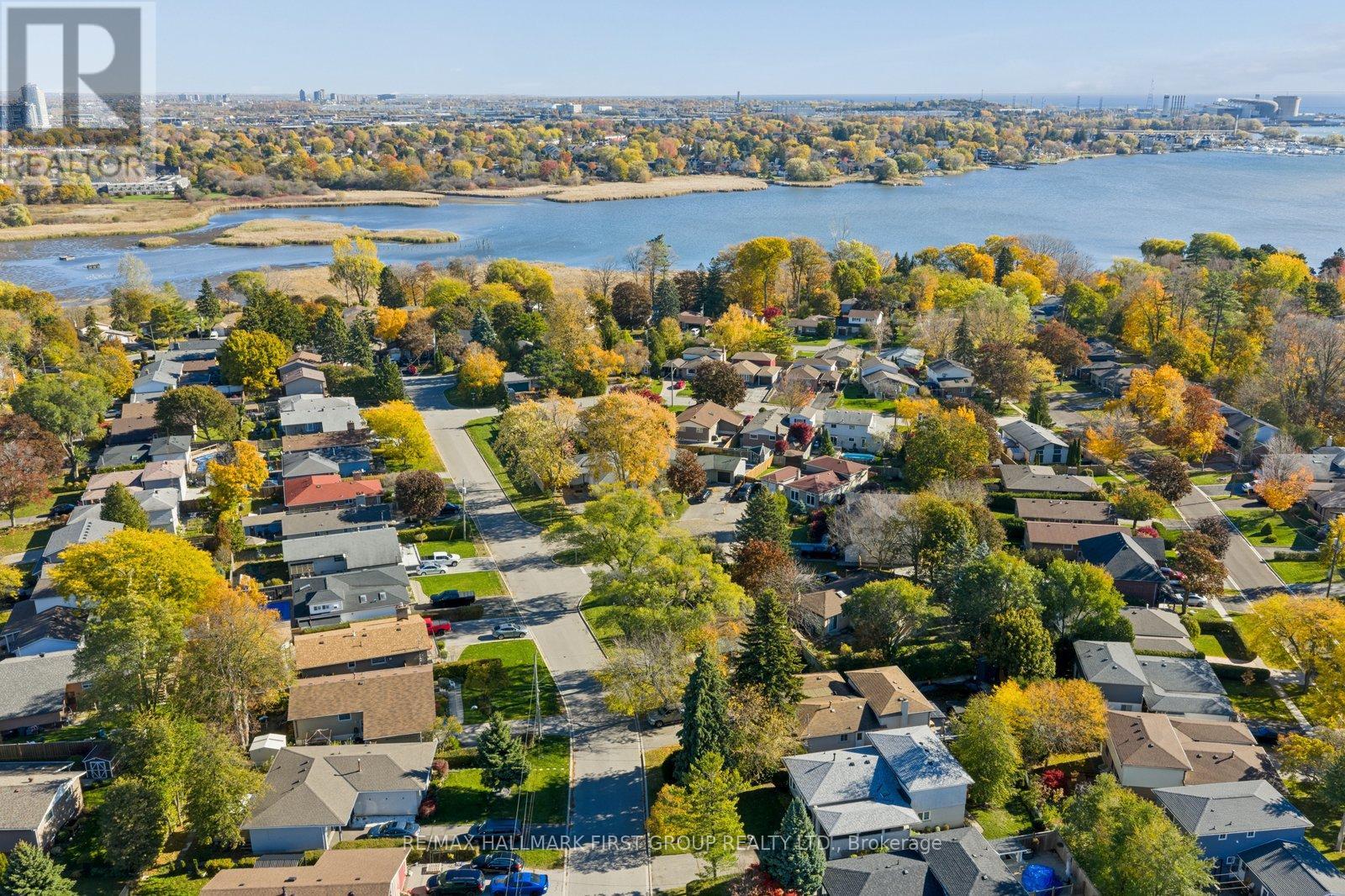 957 Timmins Gardens, Pickering, Ontario  L1W 2L3 - Photo 46 - E12738842