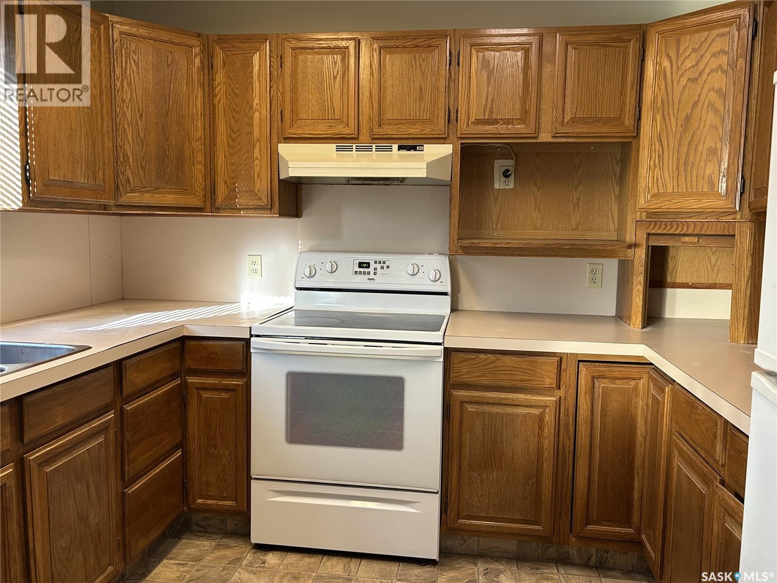 1475 Mather Crescent, Estevan, Saskatchewan  S4A 2M1 - Photo 12 - SK027523