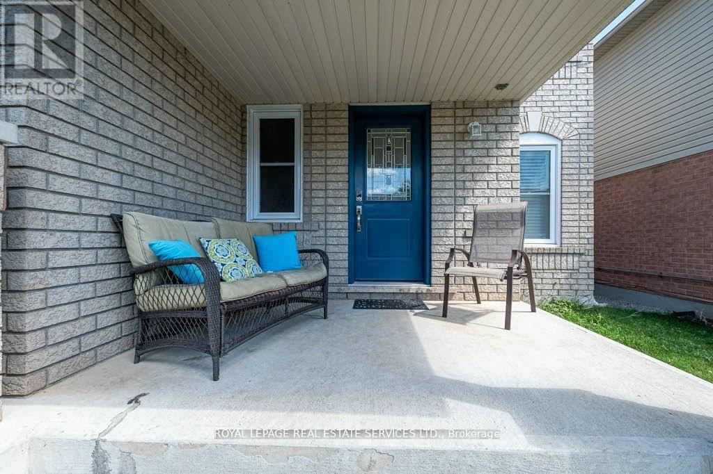19 Callander Crescent, New Tecumseth, Ontario  L9R 0B4 - Photo 4 - N12723042