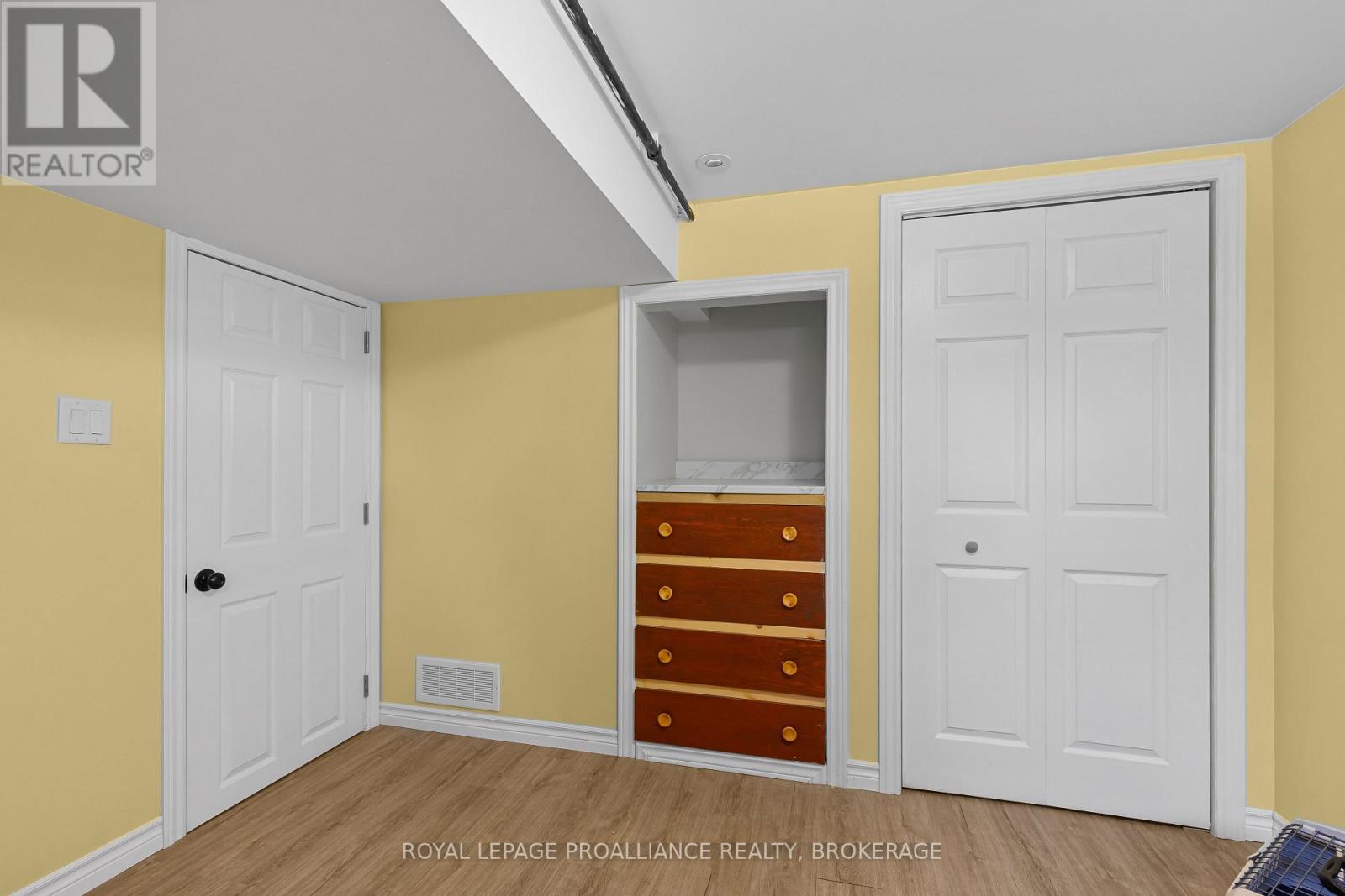 283 Camden Road, Greater Napanee, Ontario  K7R 1E7 - Photo 36 - X12738382