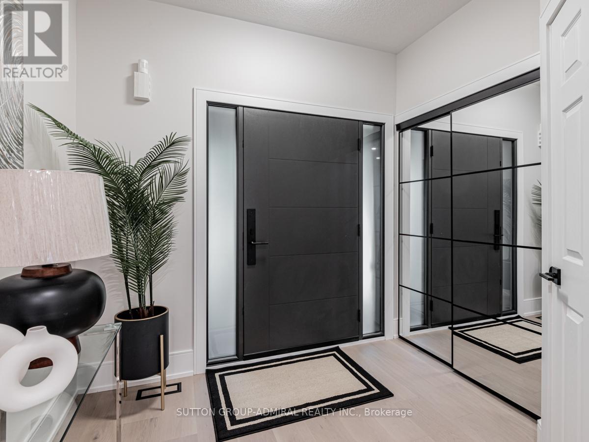 109 Barli Crescent, Vaughan, Ontario  L6A 4S2 - Photo 2 - N12738644