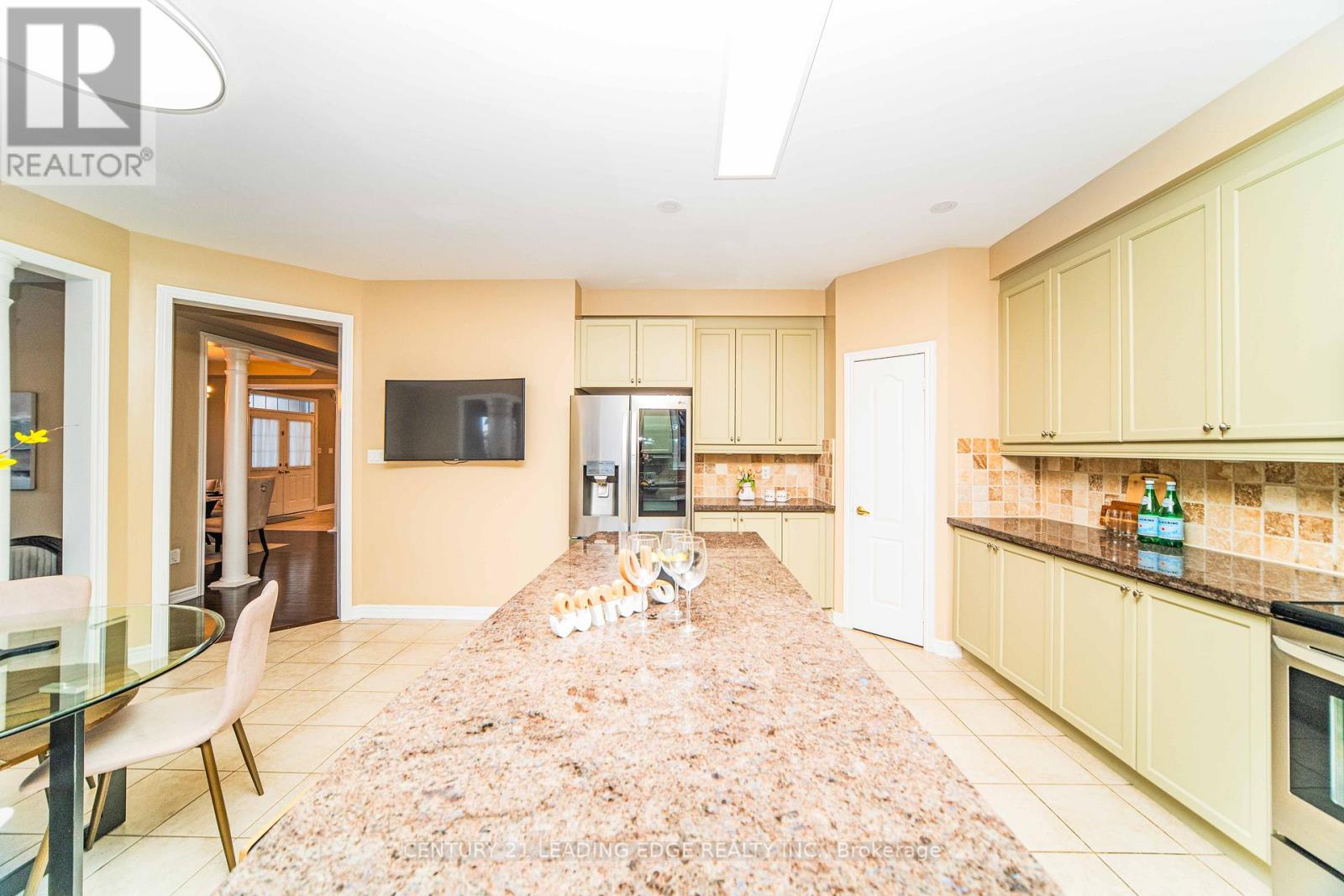 49 Stonechurch Crescent, Markham, Ontario  L6B 0J2 - Photo 17 - N12738654