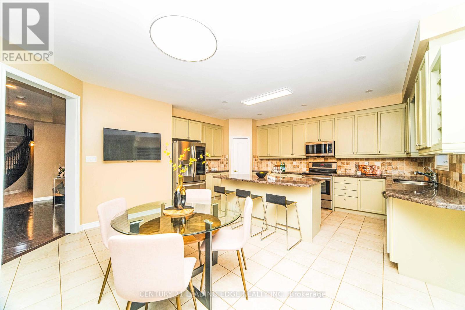 49 Stonechurch Crescent, Markham, Ontario  L6B 0J2 - Photo 18 - N12738654