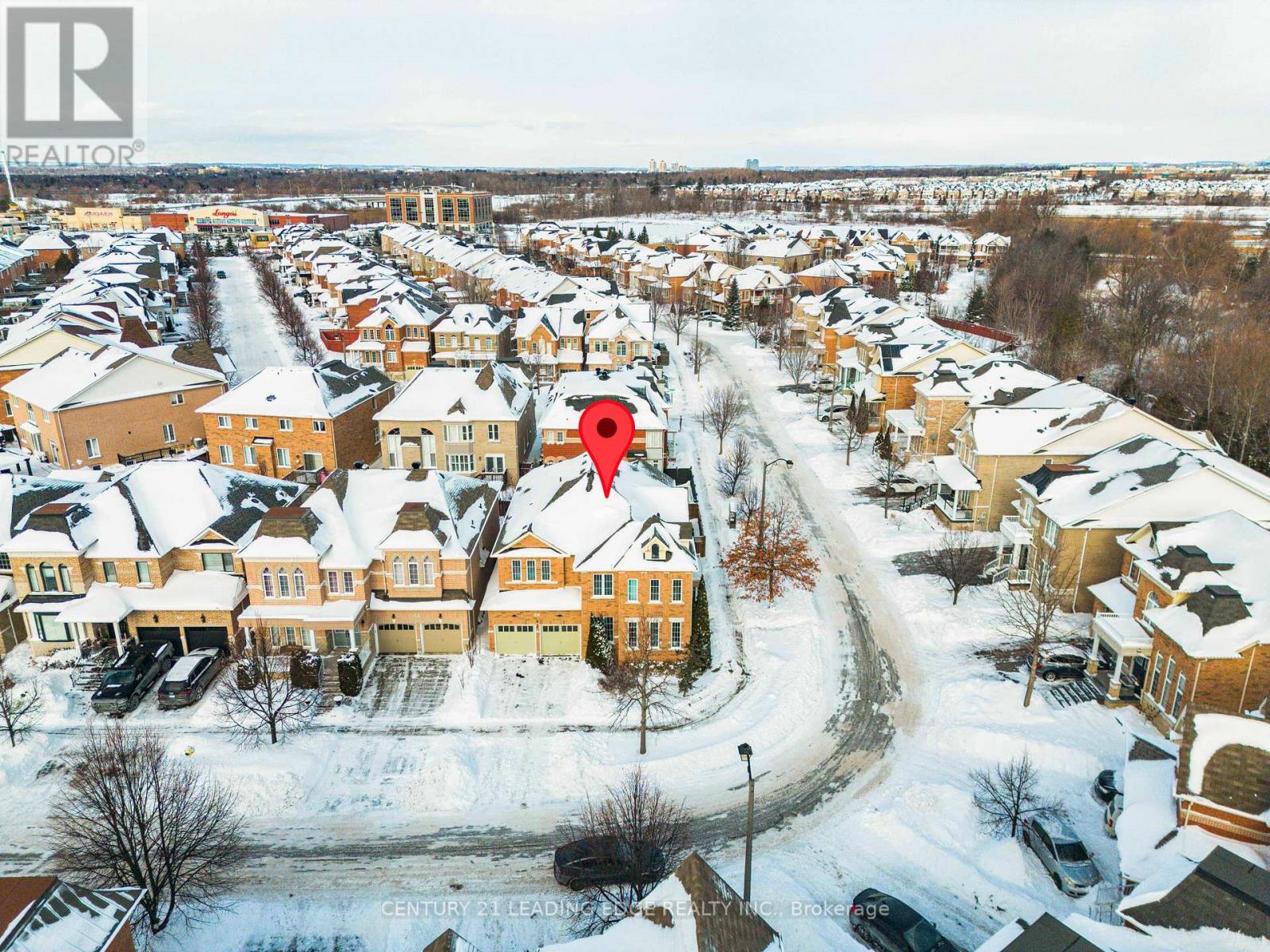 49 Stonechurch Crescent, Markham, Ontario  L6B 0J2 - Photo 3 - N12738654