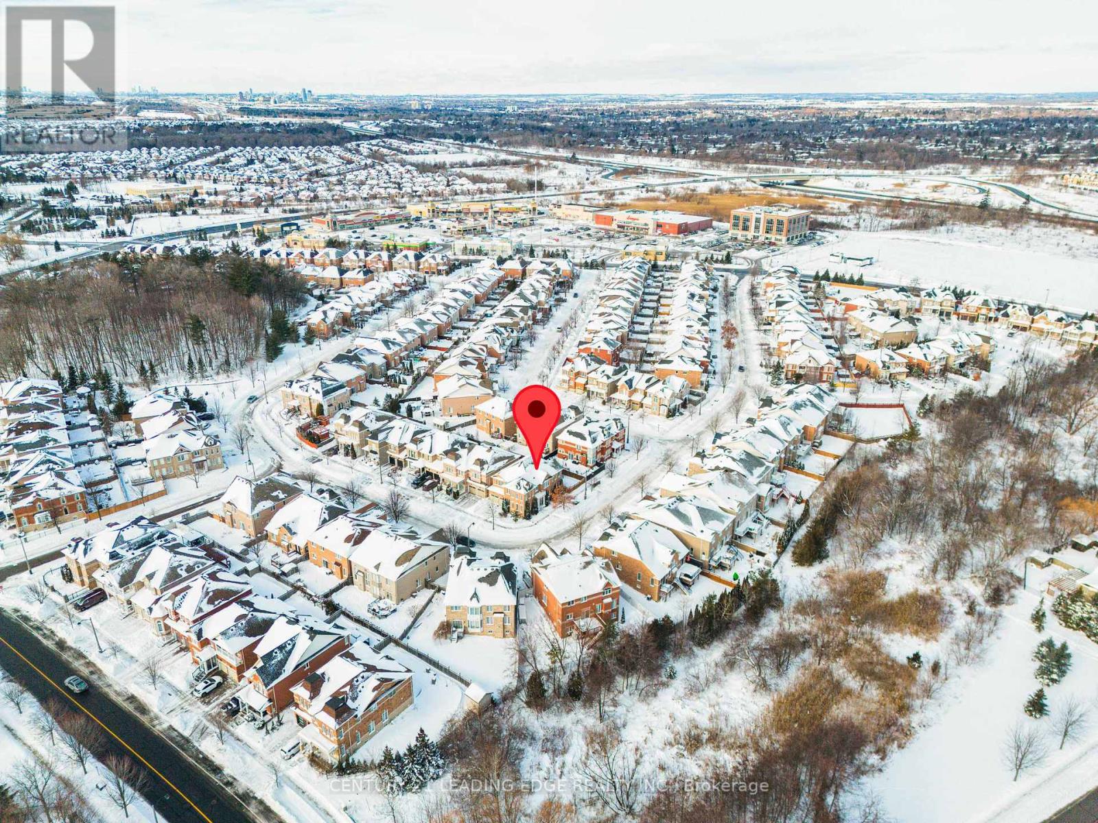 49 Stonechurch Crescent, Markham, Ontario  L6B 0J2 - Photo 5 - N12738654