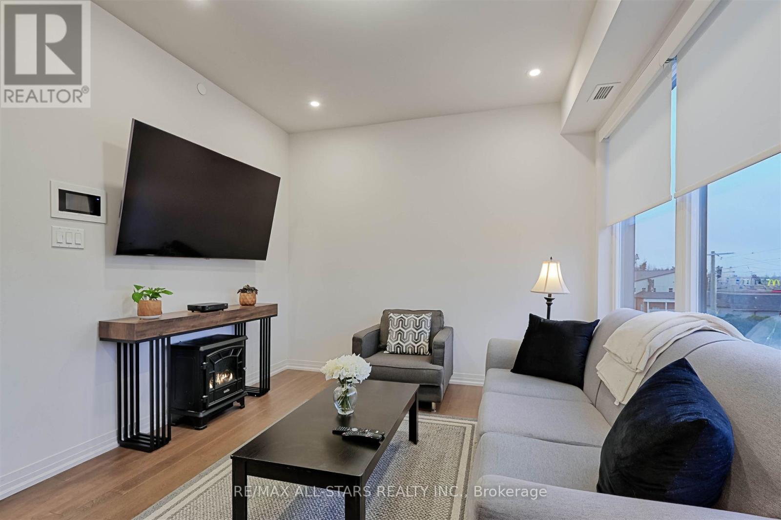 301 - 164 Cemetery Road, Uxbridge, Ontario  L9P 1R1 - Photo 6 - N12738724