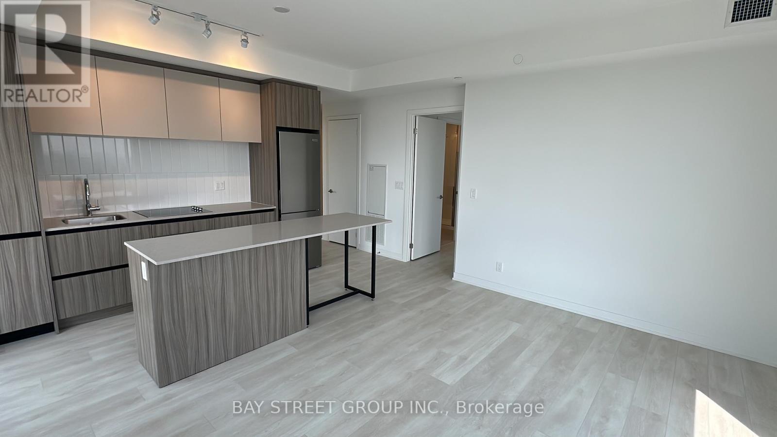 2111 - 7950 Bathurst Street, Vaughan, Ontario  L4J 0L4 - Photo 11 - N12738770