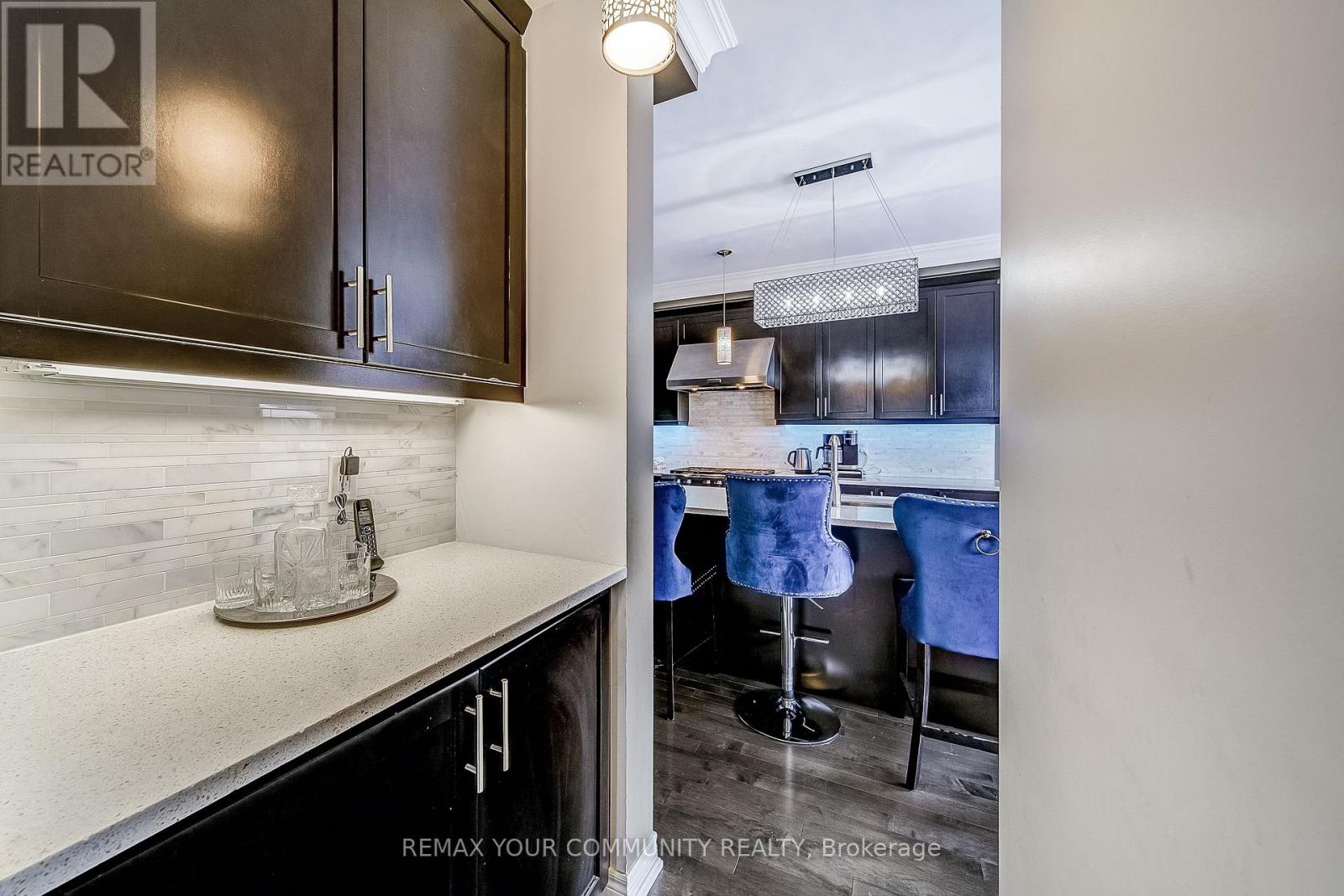 18 Beechener Street, Georgina, Ontario  L0E 1R0 - Photo 12 - N12738810