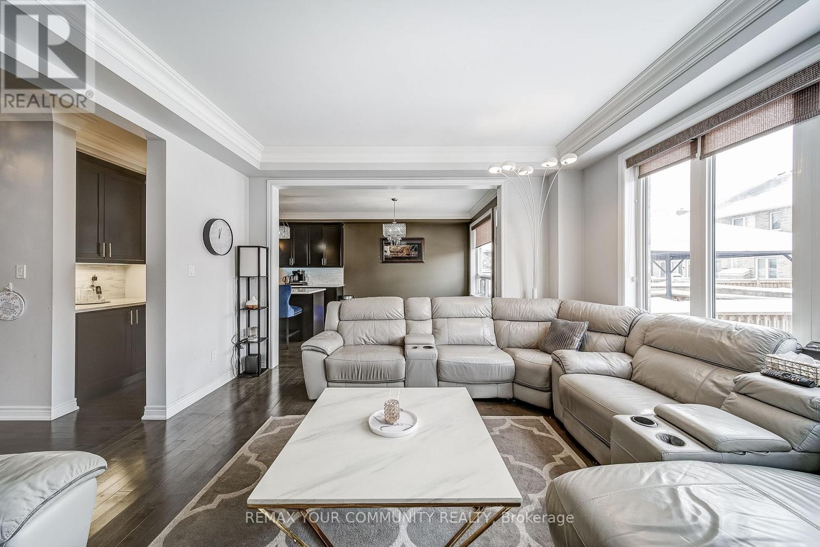 18 Beechener Street, Georgina, Ontario  L0E 1R0 - Photo 14 - N12738810