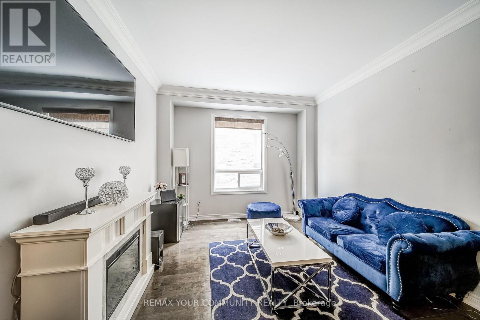 18 Beechener Street, Georgina, Ontario  L0E 1R0 - Photo 8 - N12738810