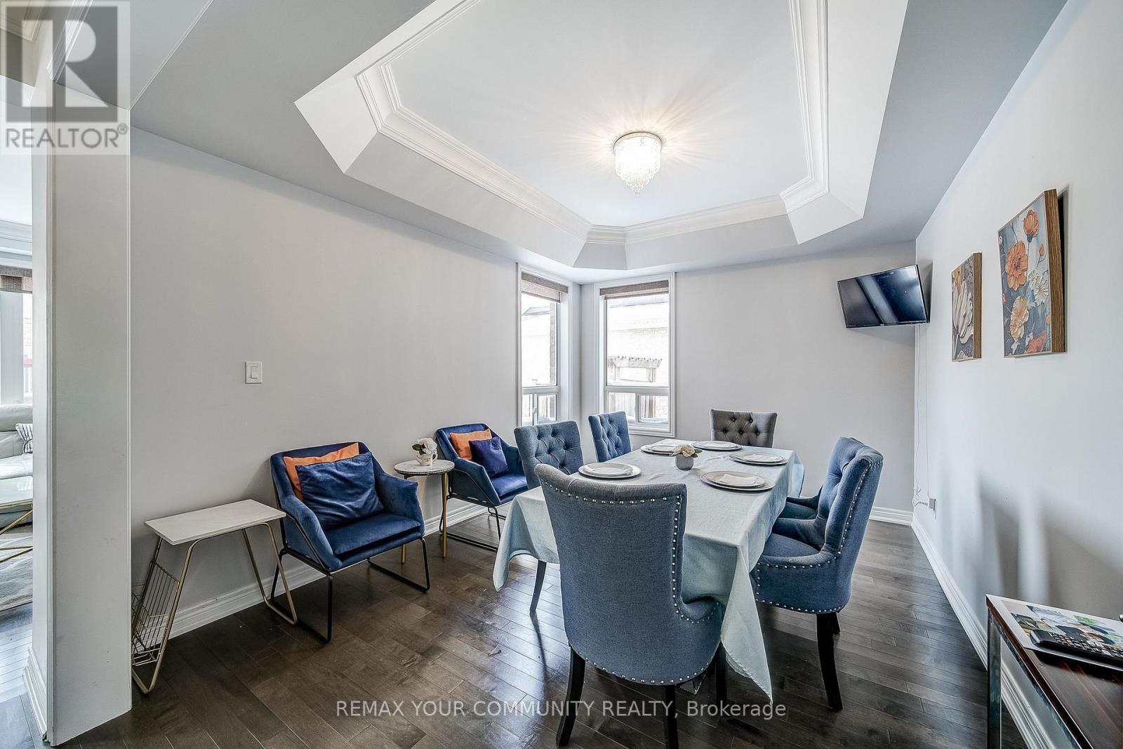 18 Beechener Street, Georgina, Ontario  L0E 1R0 - Photo 9 - N12738810