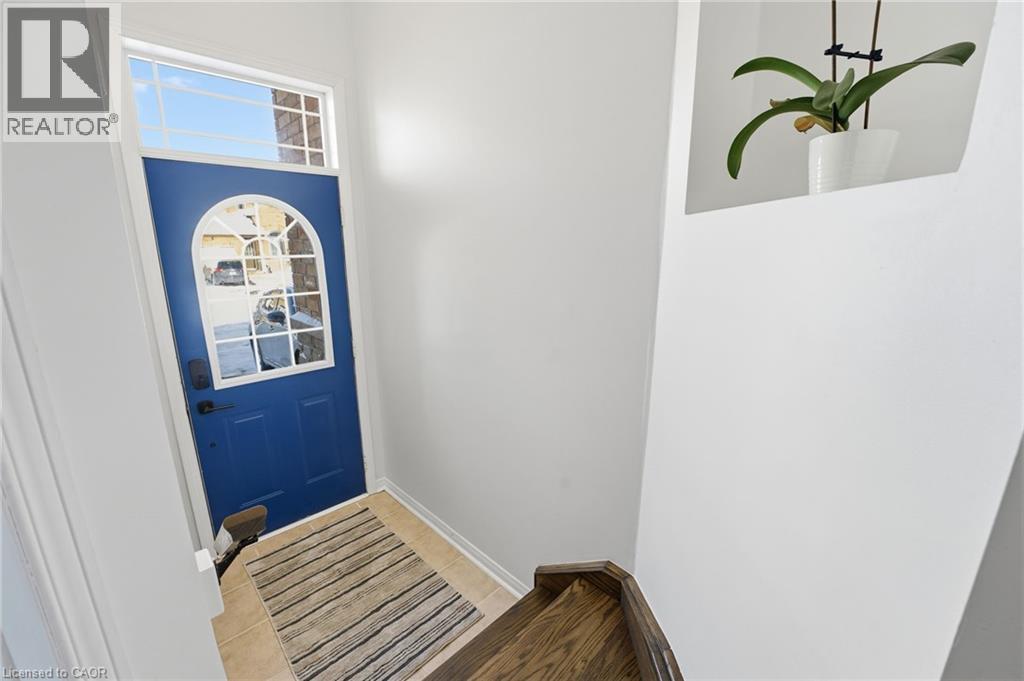 115 Benziger Lane, Halton, Ontario  L8E 6G5 - Photo 3 - 40801422